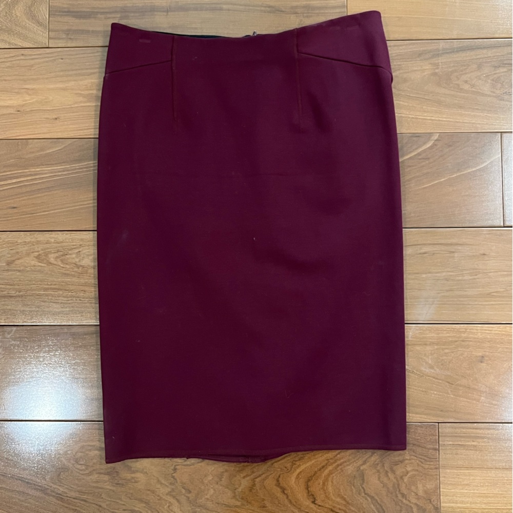 Women’s Burgundy Ann Taylor Skirt - Sz 4